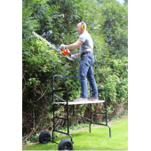 Echaffaudage &agrave; 3 niveaux avec garde corps pour haies