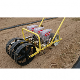 Semoir manuel : 3 mod&egrave;les de semoirs manuels modulables de 1 &agrave; 7 rangs