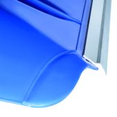 Pelle &agrave; neige, bord en aluminium