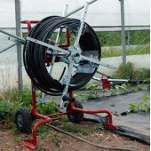 Enrouleur -d&eacute;rouleur pour tuyau goutte &agrave; goutt