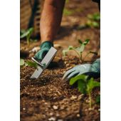 Sarcloir &agrave; main Growers & Co.