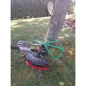 Prot&egrave;ge-bordures et arbres pour d&eacute;broussailleuse