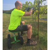 Si&egrave;ge de travail galvanis&eacute; sur roues
